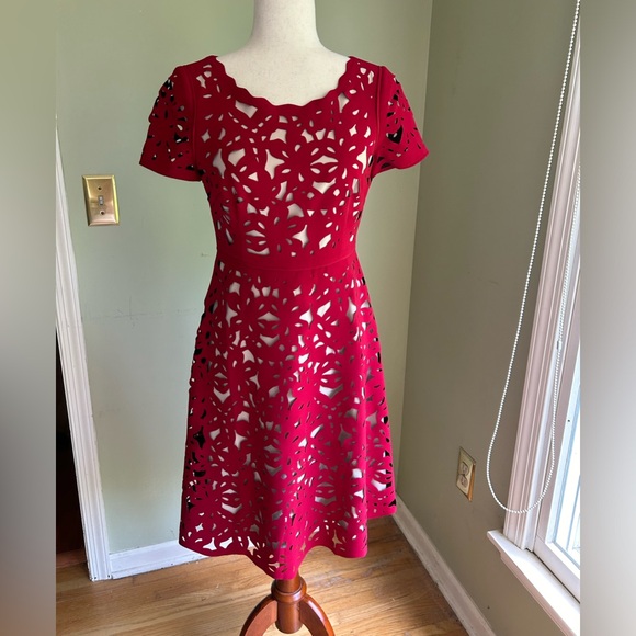 NWT Moulinette Soeurs red cut out dress. Size 2. From Anthropologie. Gorgeous! - Picture 5 of 16